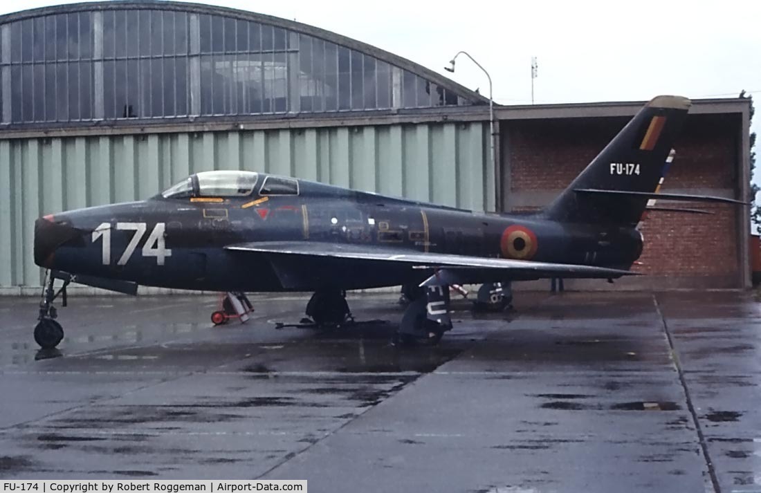 FU-174, Republic F-84F Thunderstreak C/N Not found (53-6962), Late 1960's.Saffraanberg Technical school BAF.
Instuctional airframe.