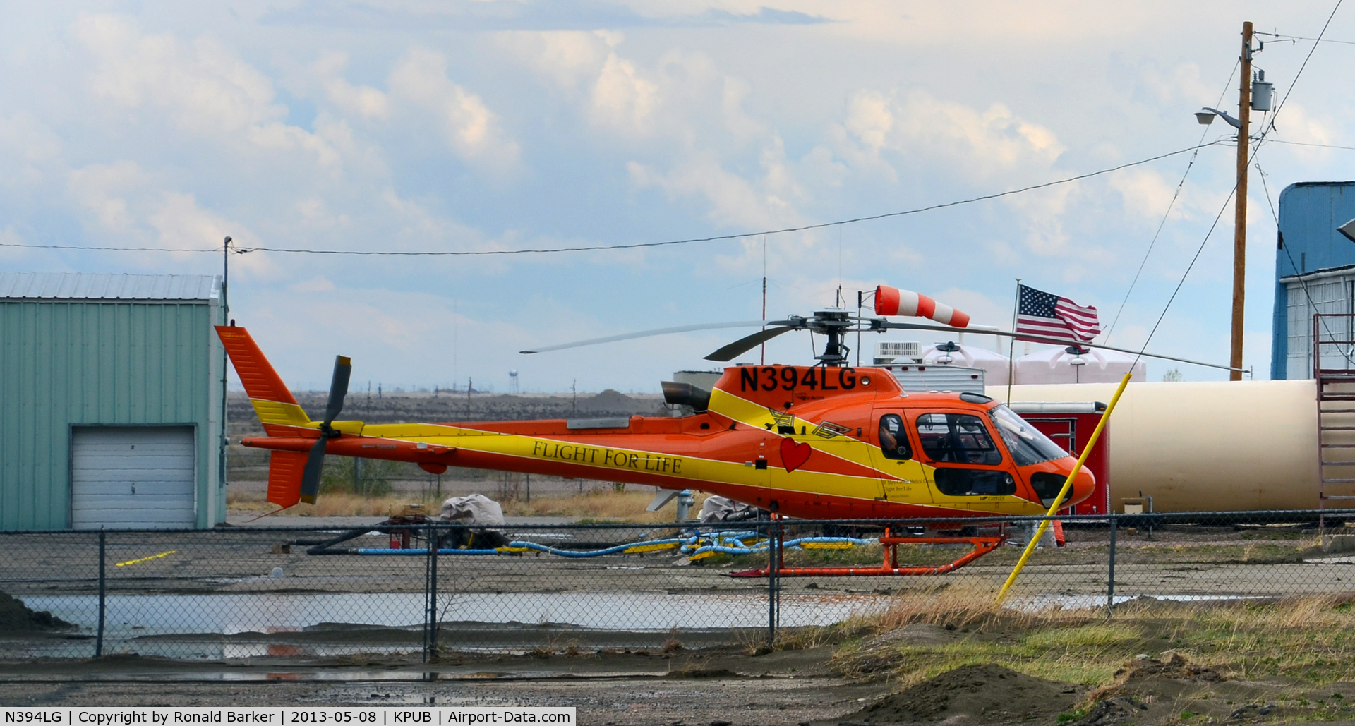 N394LG, 1998 Eurocopter AS-350B-3 Ecureuil Ecureuil C/N 3134, Landing Pueblo