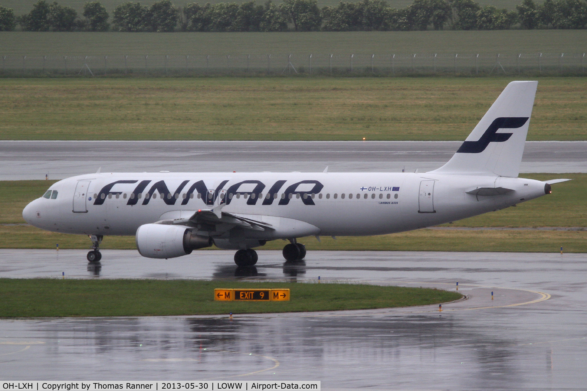 OH-LXH, 2002 Airbus A320-214 C/N 1913, Finnair A320