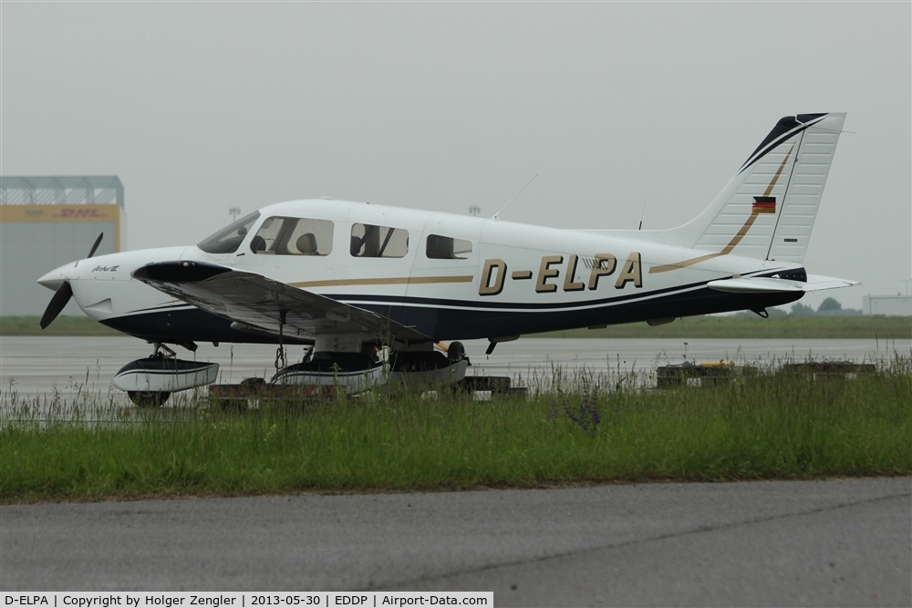 D-ELPA, 2004 Piper PA-28-181 Archer C/N 28-43590, Good looking visitor on GAT....