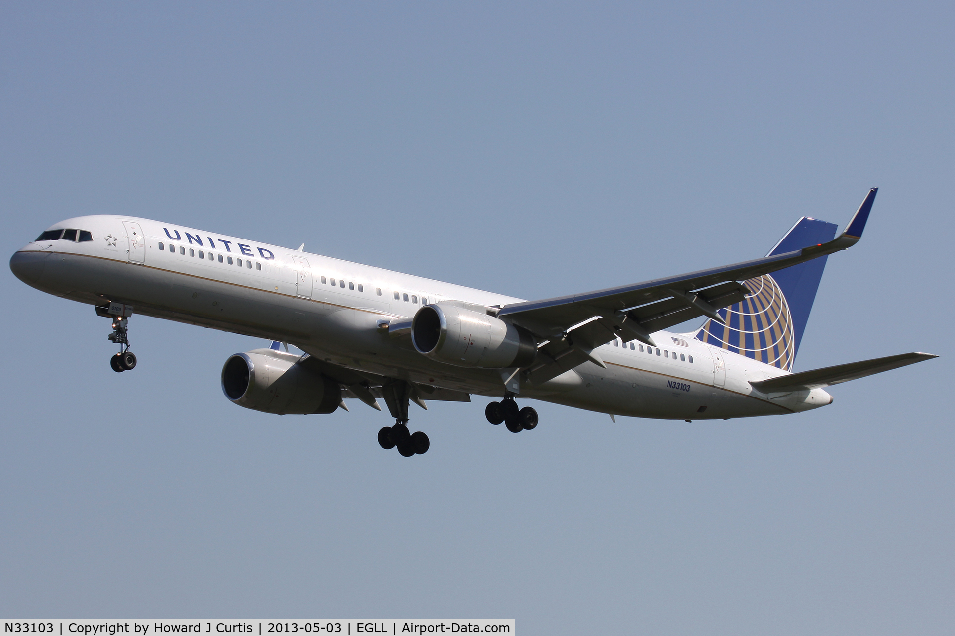 N33103, 1994 Boeing 757-224 C/N 27293, United Airlines, on approach to runway 27L.