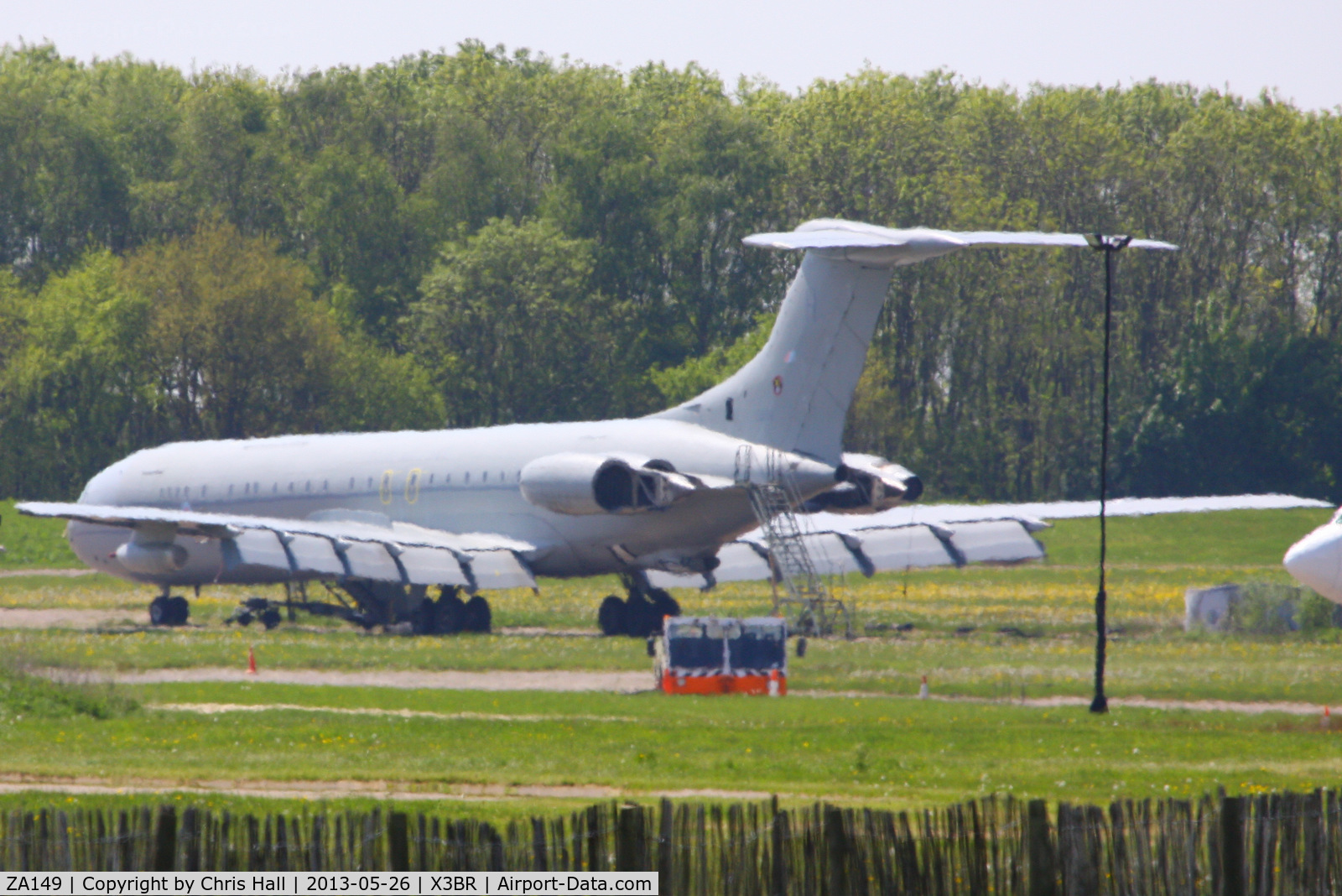 ZA149, 1967 Vickers VC10 K.3 C/N 884, in the scrapping area at Bruntingthorpe