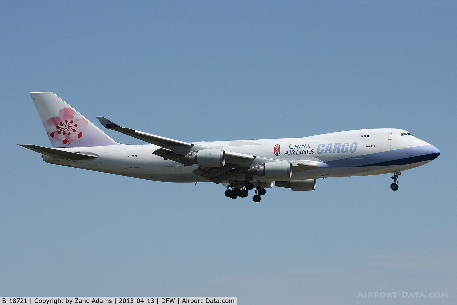 B-18721, 2005 Boeing 747-409F/SCD C/N 33738, Landing at DFW Airport