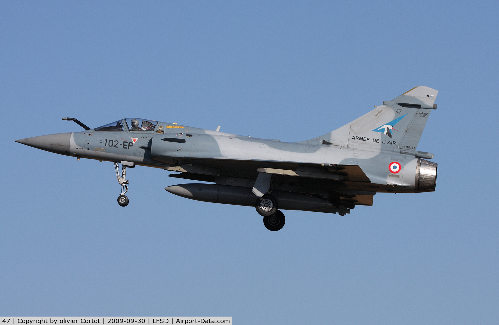 47, Dassault Mirage 2000-5F C/N 217, Landing at Dijon AB