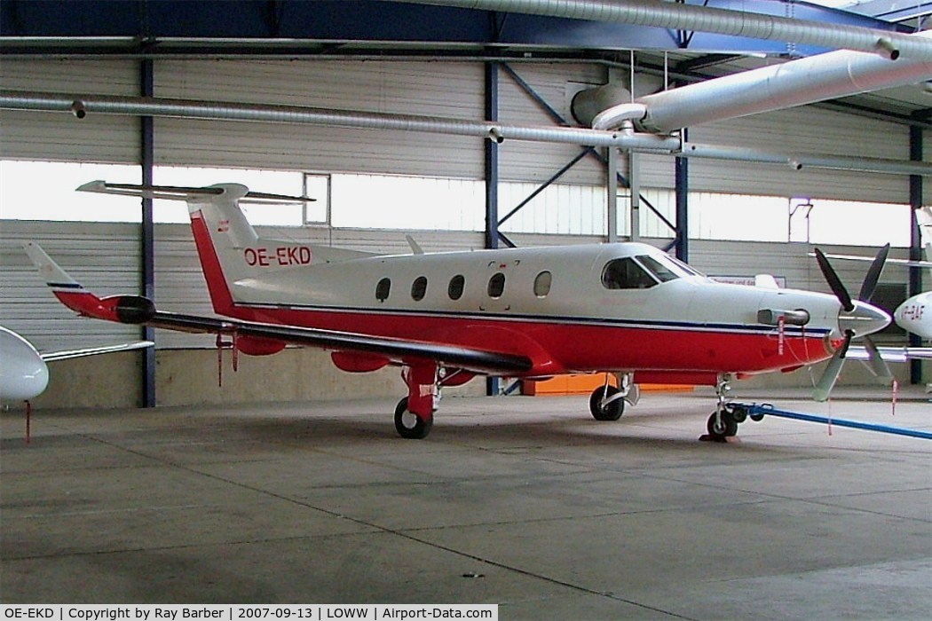 OE-EKD, 1996 Pilatus PC-12/45 C/N 142, Pilatus PC-12 [142] Vienna-Schwechat~OE 13/09/2007