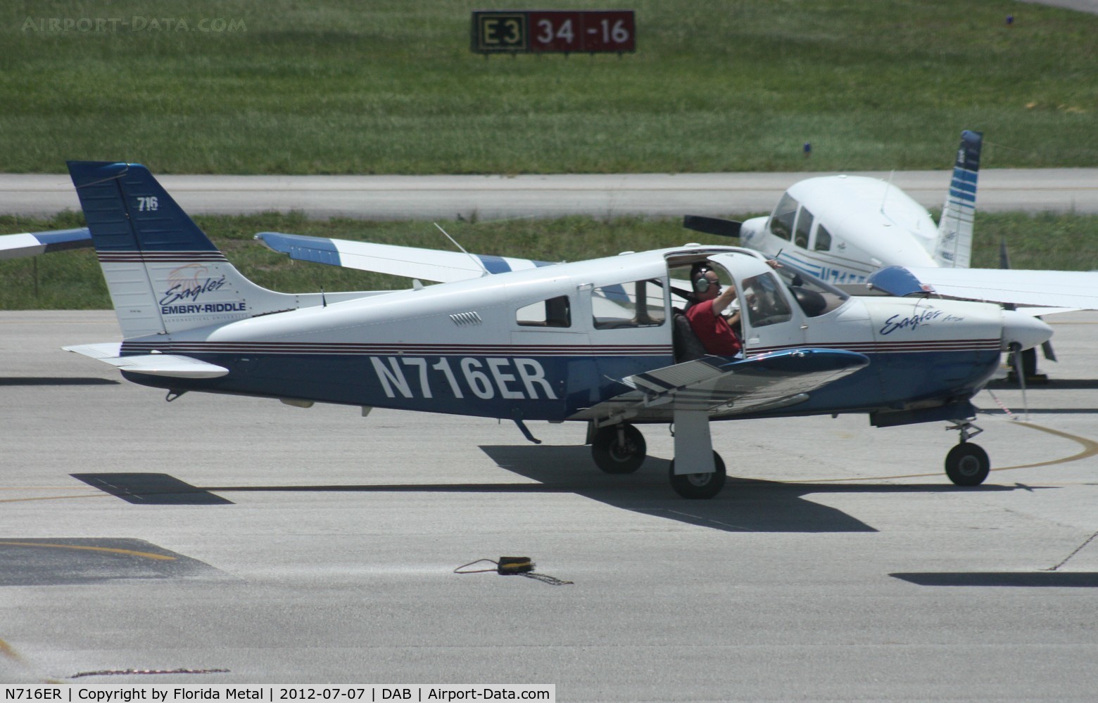 N716ER, 2003 Piper PA-28R-201 Cherokee Arrow III C/N 2844098, Embry Riddle PA-28R