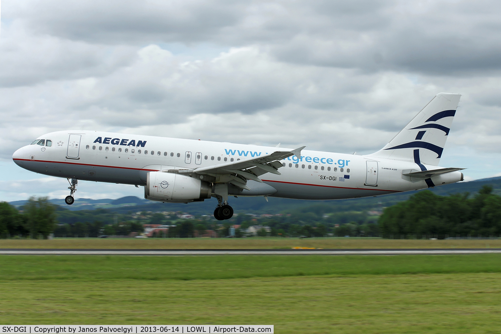SX-DGI, 2007 Airbus A320-232 C/N 3162, Aegean Airlines Airbus A320-232 with sticker  