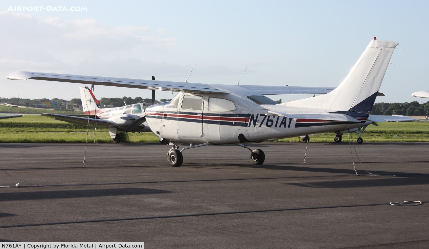 N761AY, 1977 Cessna 210M Centurion C/N 21062113, Cessna 210M