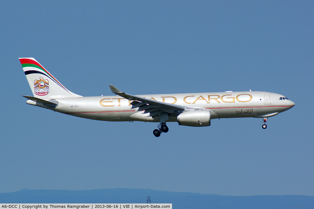 A6-DCC, 2013 Airbus A330-243F C/N 1414, Etihad Airways Airbus A330-200