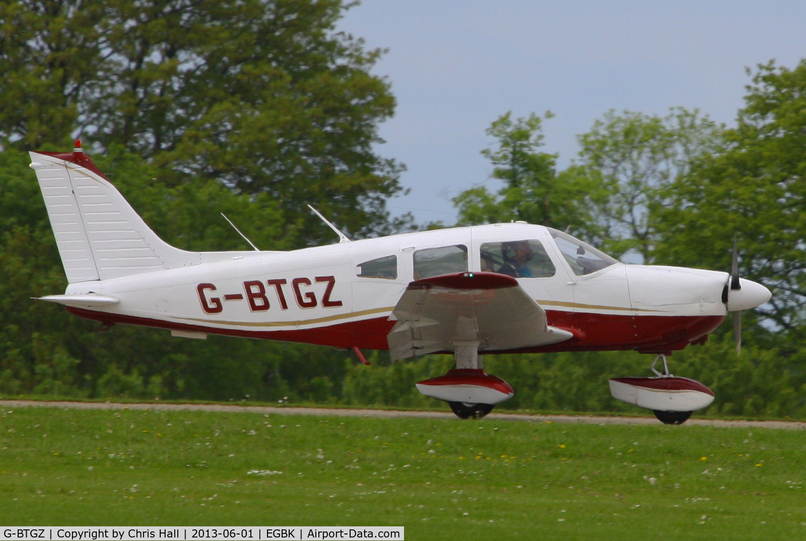 G-BTGZ, 1977 Piper PA-28-181 Cherokee Archer II C/N 28-7890160, at AeroExpo 2013