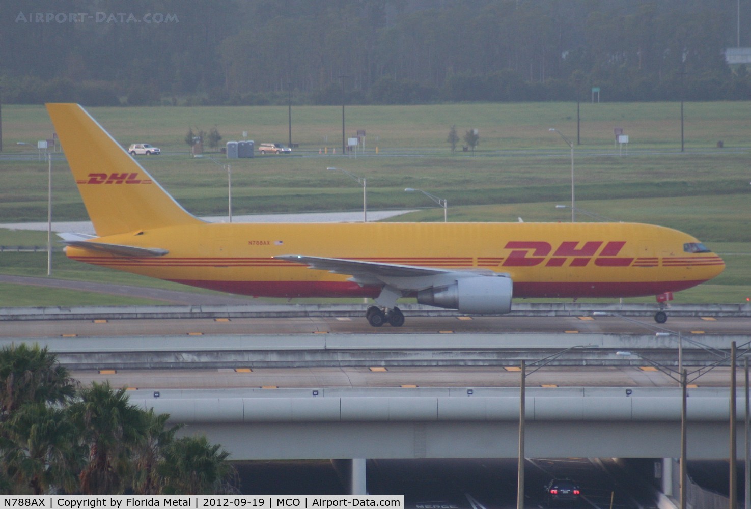 N788AX, 1984 Boeing 767-281 C/N 23021, DHL 767-200 early morning arrival