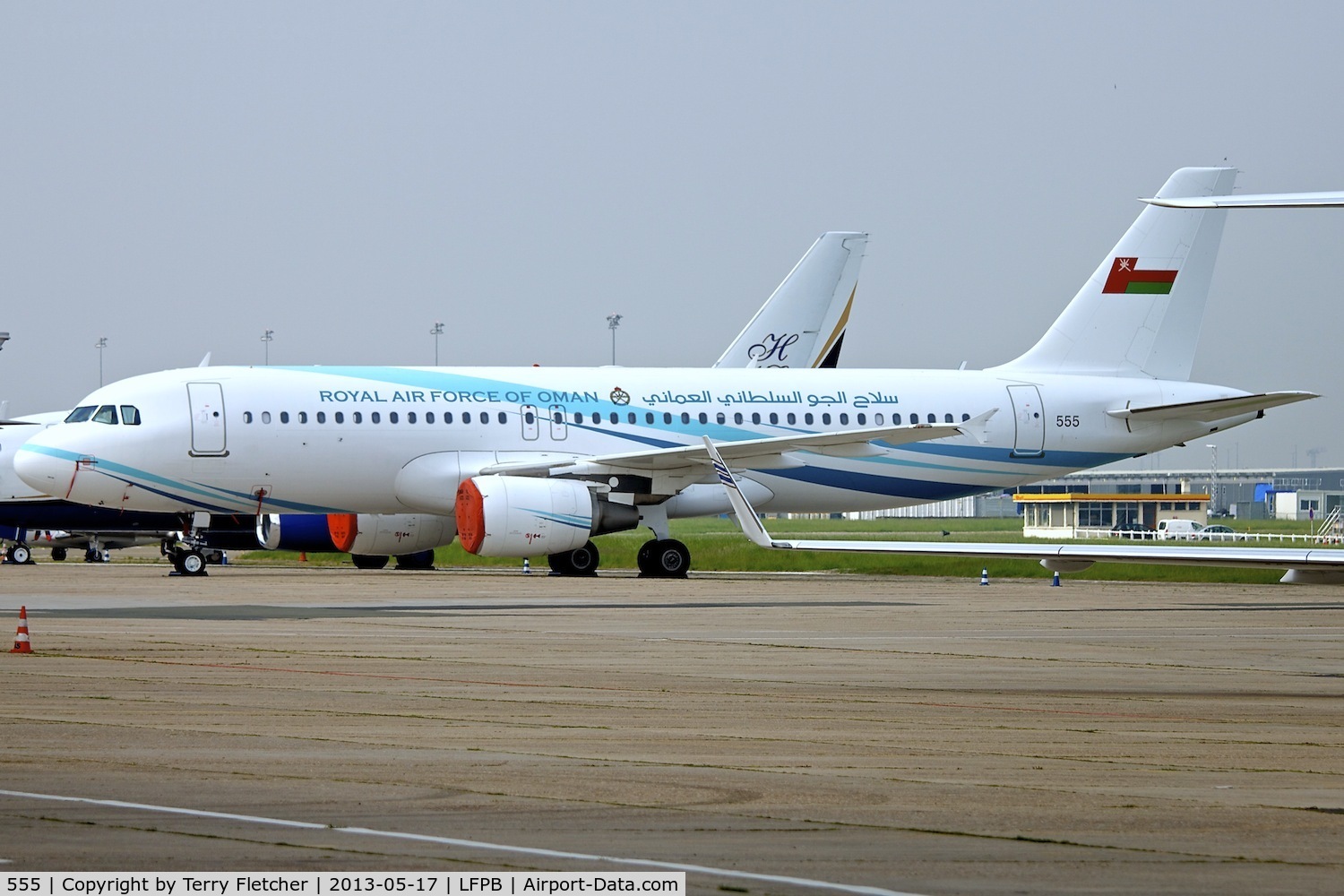 555, 2009 Airbus ACJ320 (A320-214/CJ) C/N 4117, Oman Air Force's 2009 Airbus A320-214(CJ), c/n: 4117 at Paris Le Bourget