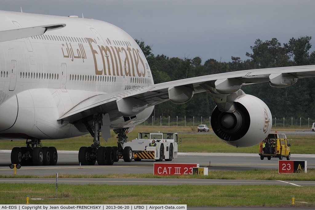A6-EDS, 2011 Airbus A380-861 C/N 086, first landing for UAE3073 et BOD to Sabena Tecnics