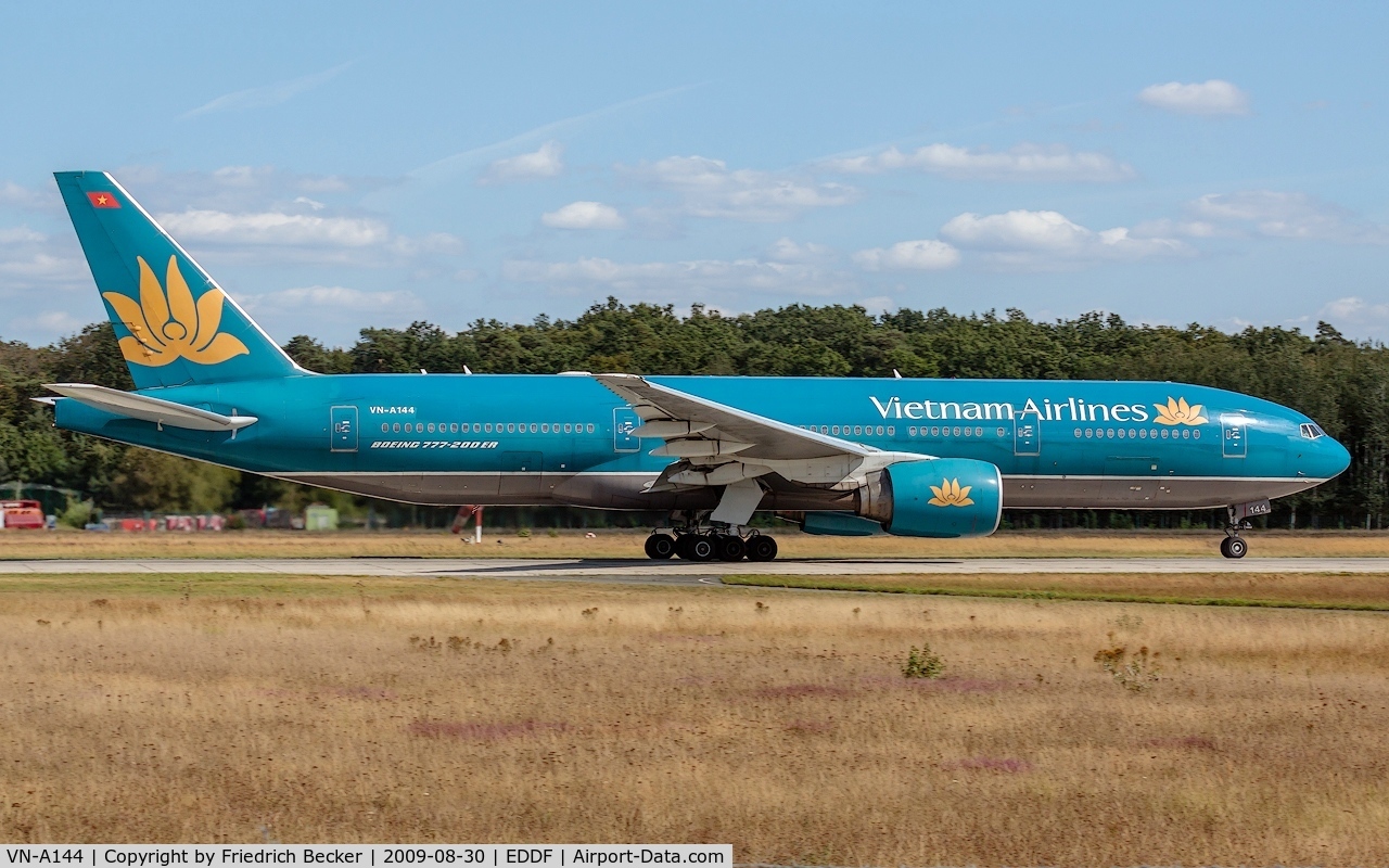 VN-A144, Boeing 777-2K6/ER C/N 33503, departure via RW18W