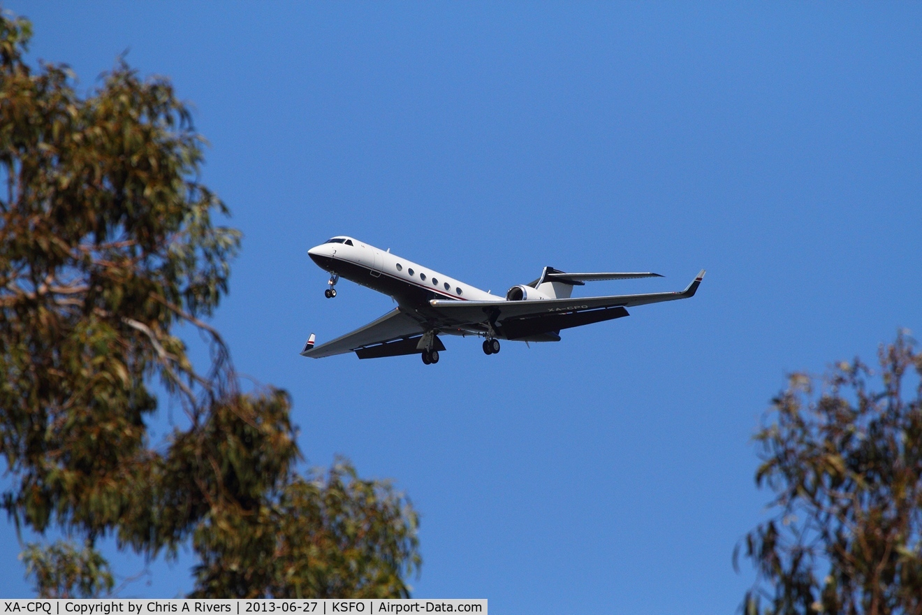 XA-CPQ, 1998 Gulfstream Aerospace G-V C/N 533, Approaching SFO International Airport