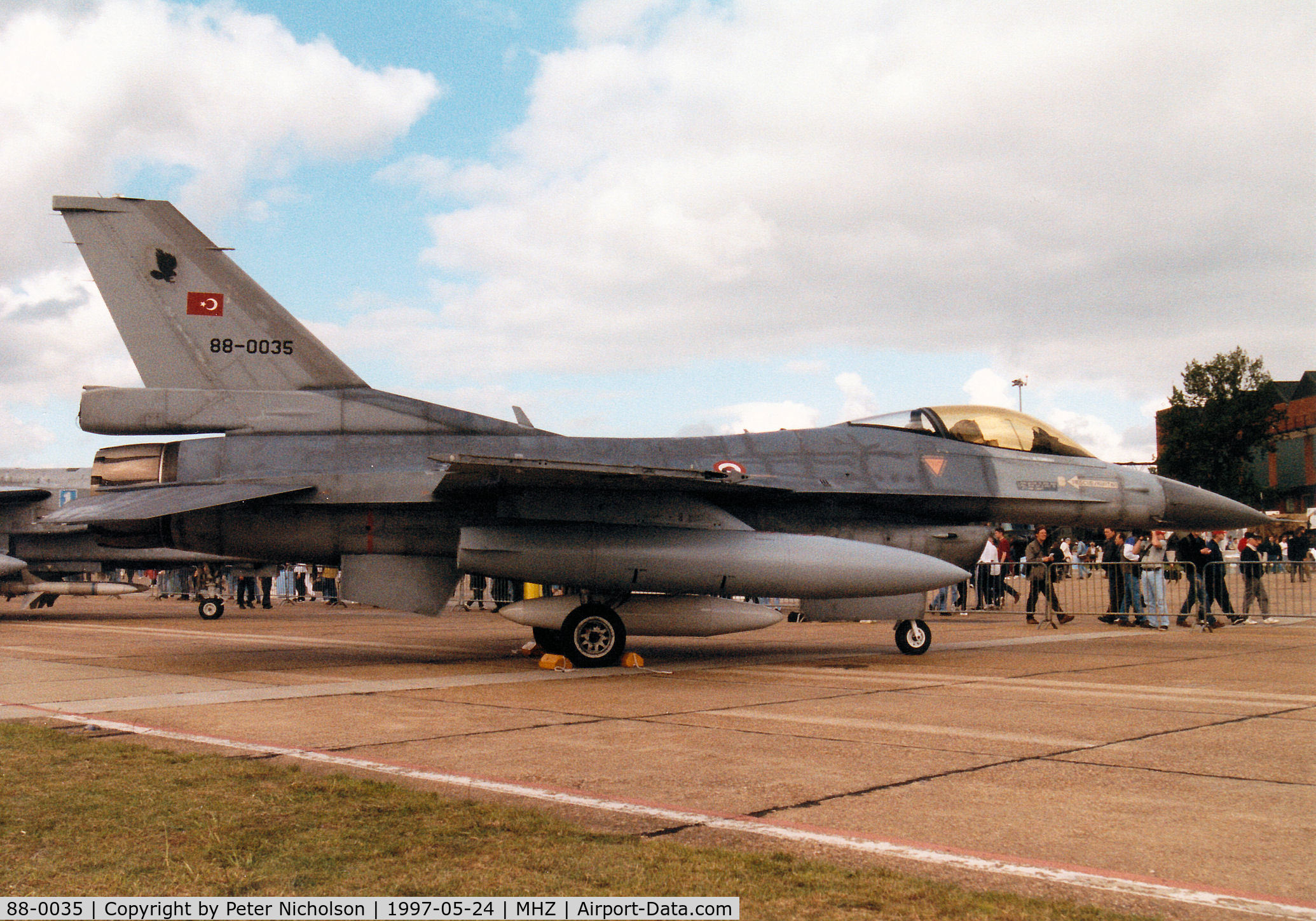 88-0035, 1988 TAI (Turkish Aerospace Industries) F-16C Fighting Falcon C/N 4R-37, F-16C Fighting Falcon, callsign Kurt 21, of Turkish Air Force's 141 Filo on display at the 1997 RAF Mildenhall Air Fete.