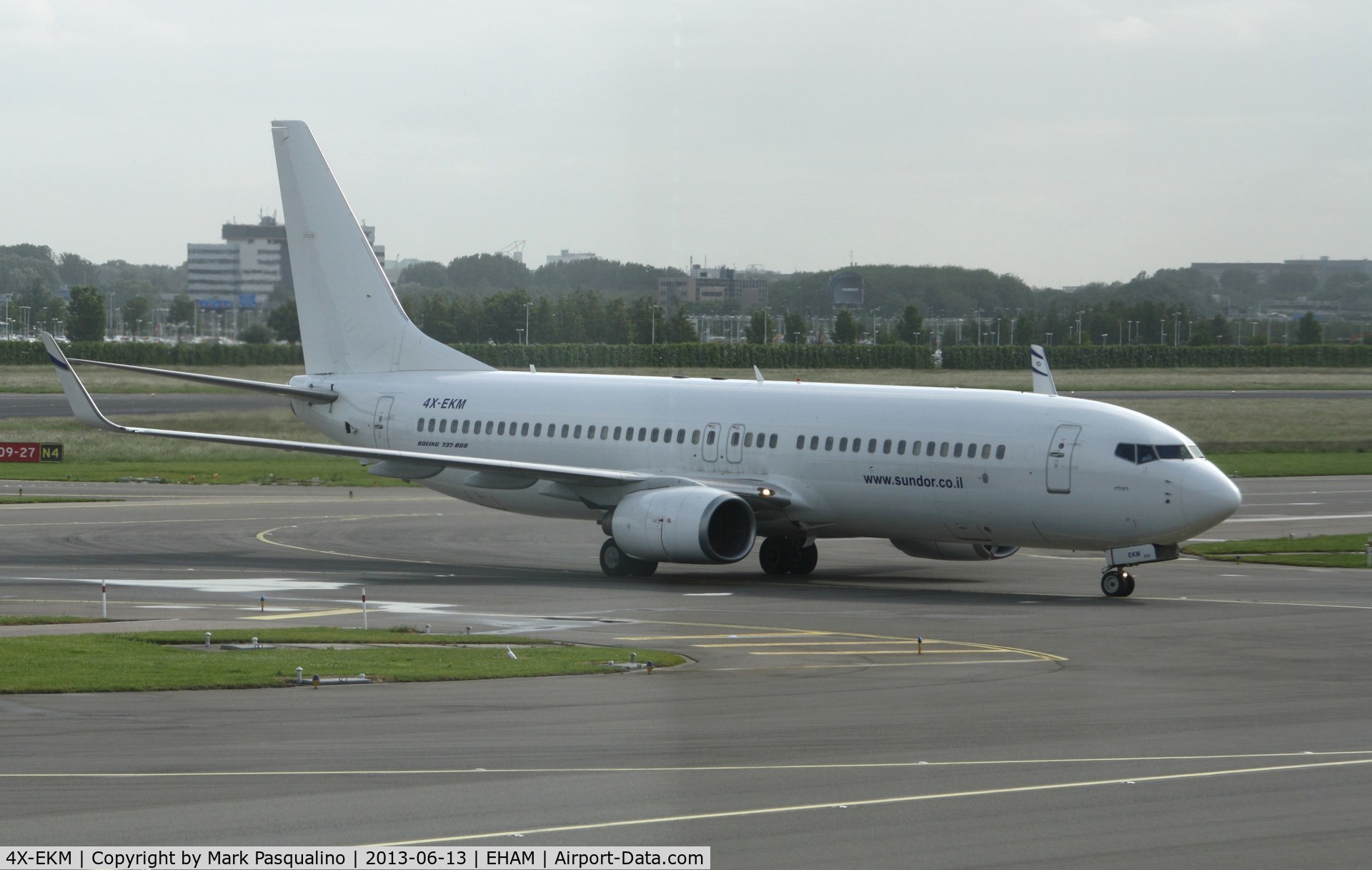 4X-EKM, 2000 Boeing 737-804 C/N 30465, Boeing 737-800