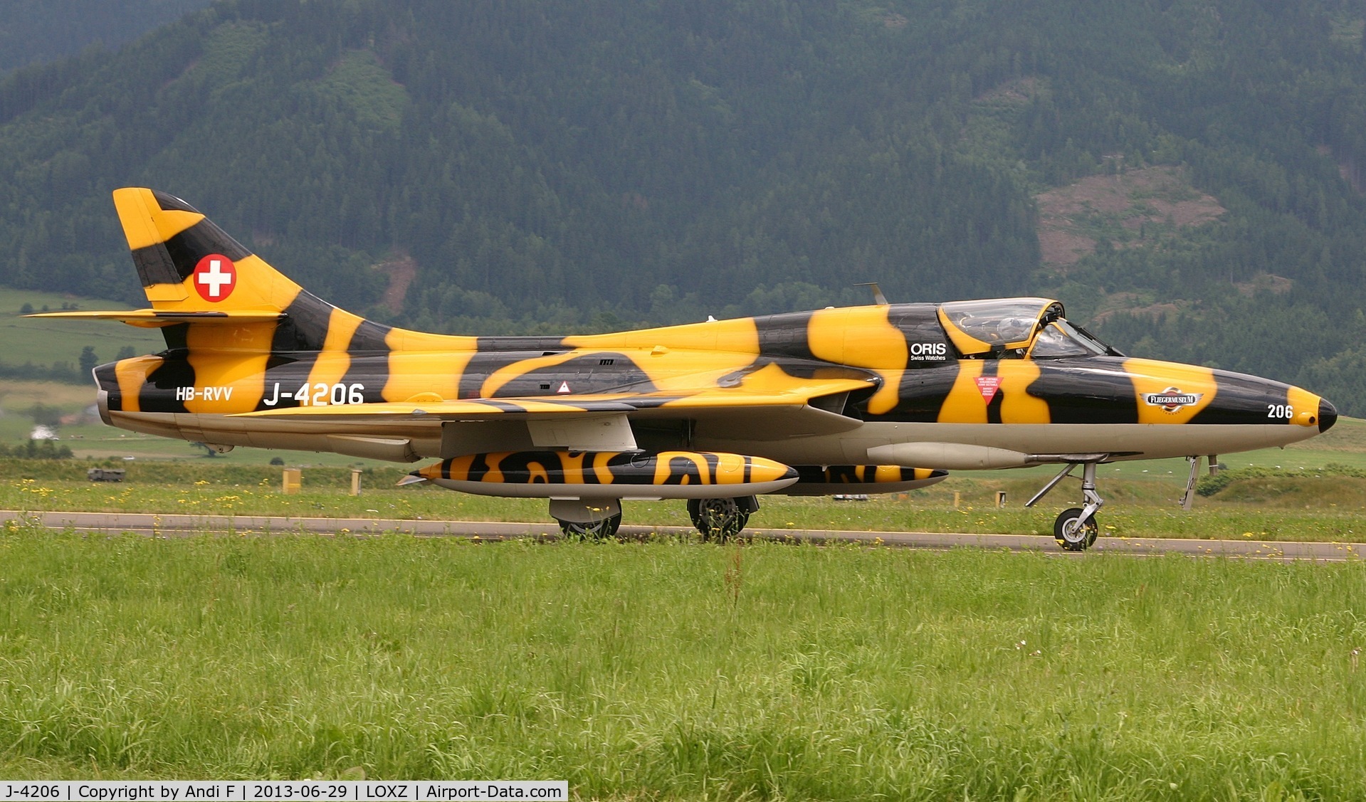 J-4206, 1968 Hawker Hunter T.68 C/N 41H-670841, Switzerland - Air Force Hawker Hunter F Mk.58