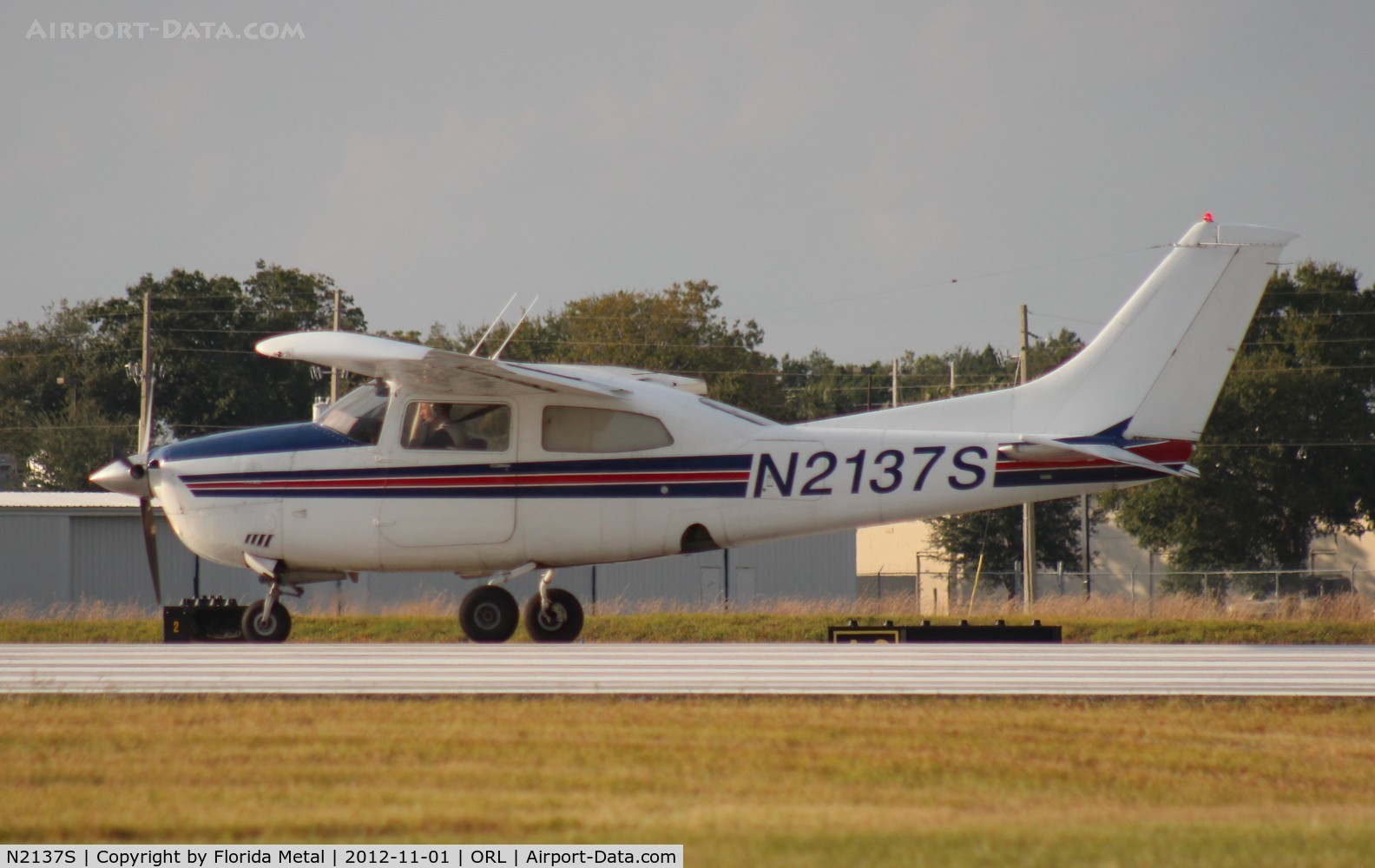 N2137S, 1975 Cessna 210L Centurion C/N 21061098, Cessna 210L