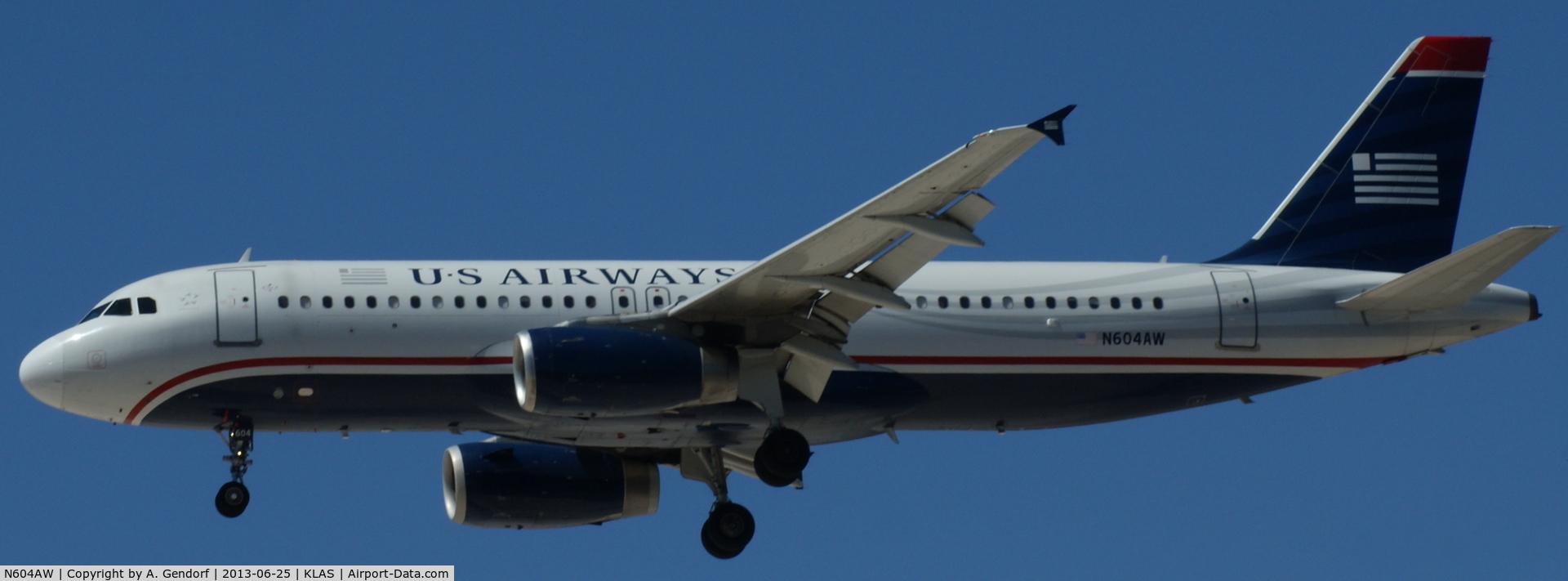 N604AW, 2000 Airbus A320-232 C/N 1196, US Airways, seen here at Las Vegas Int´l(KLAS)