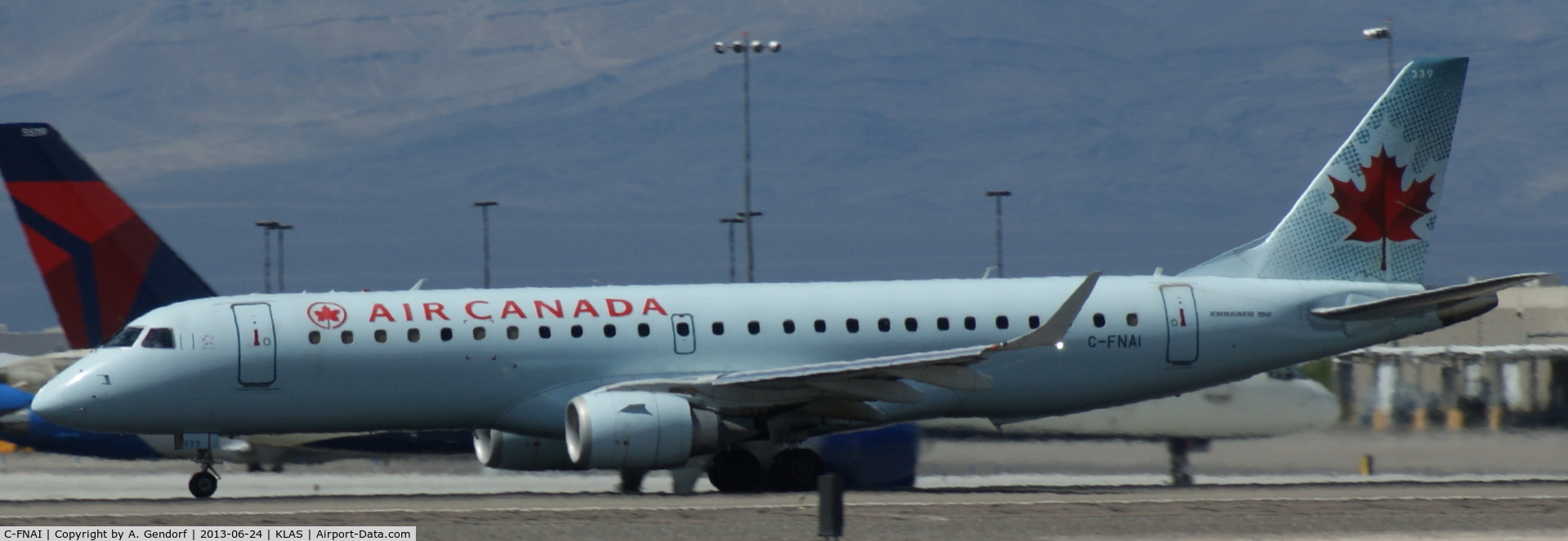 C-FNAI, 2007 Embraer 190AR (ERJ-190-100IGW) C/N 19000132, Air Canada, seen here lining up RWY 25R at Las Vegas Int´l(KLAS)