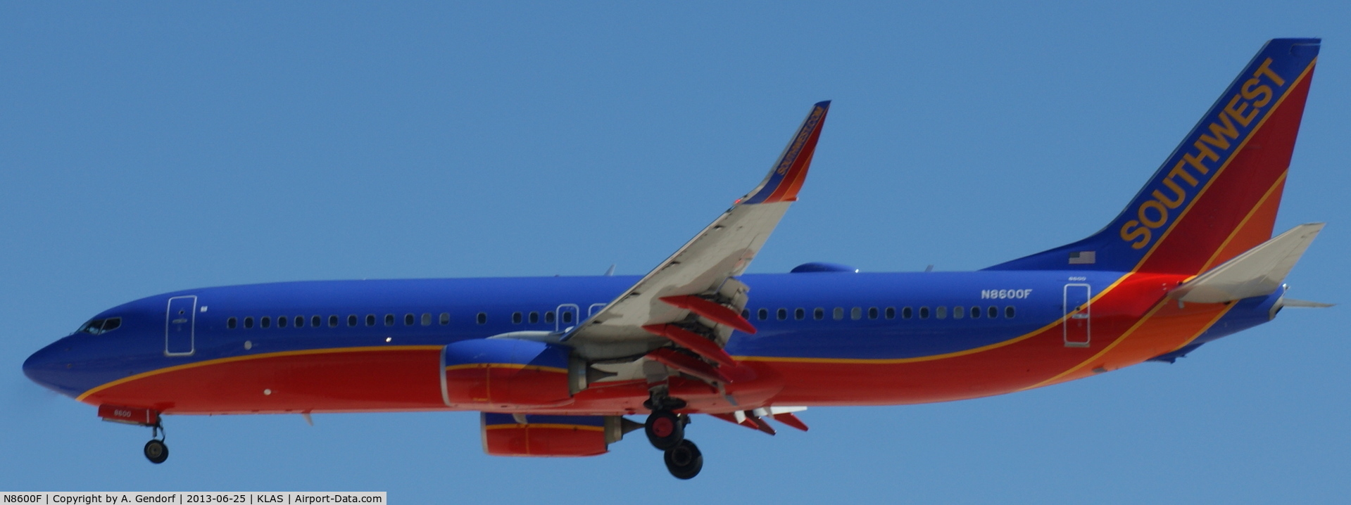 N8600F, 2012 Boeing 737-8H4 C/N 39882, Southwest Airlines, on finals Las Vegas Int´l(KLAS)