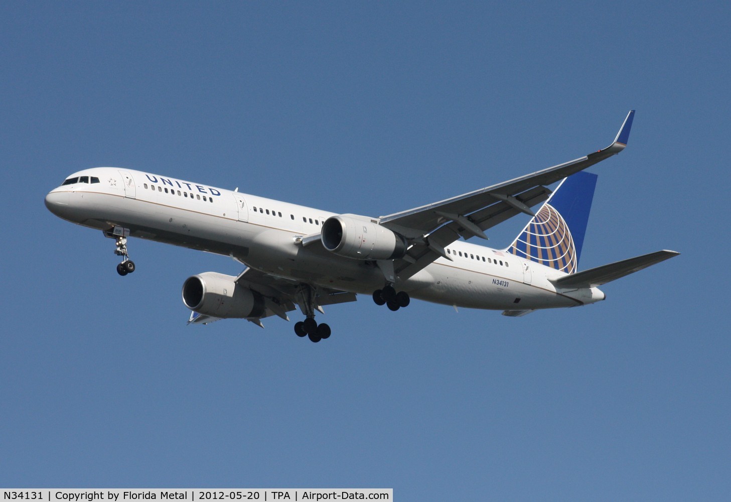 N34131, 1998 Boeing 757-224 C/N 28971, United 757