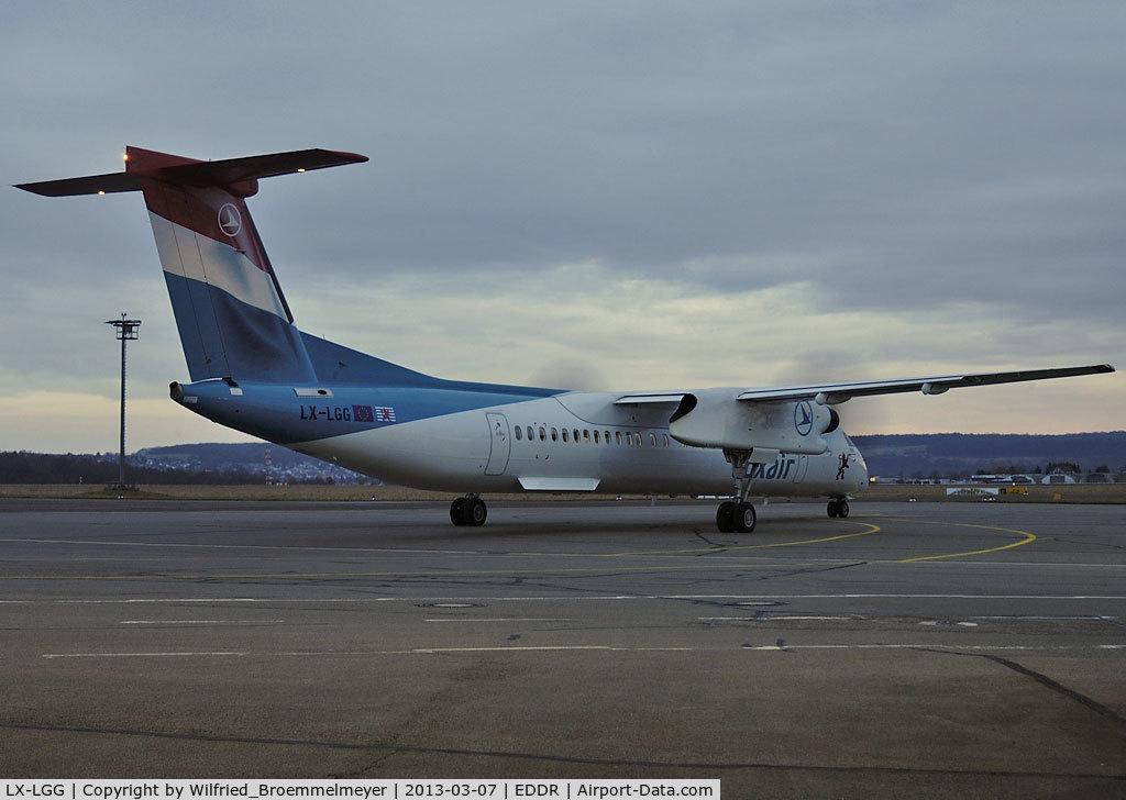 LX-LGG, 2012 Bombardier DHC-8-402Q Dash 8 Dash 8 C/N 4418, Engine start up for a flight to Hamburg.