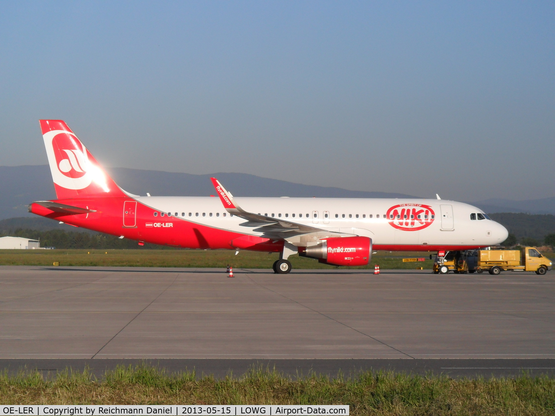 OE-LER, 2013 Airbus A320-214 C/N 5522, Newest member of the Niki fleet, nice to see this beauty with the brand new sharklets :))