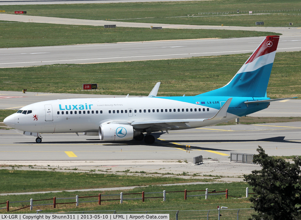 LX-LGR, 2004 Boeing 737-7C9 C/N 33803, Lining up rwy 31R for departure