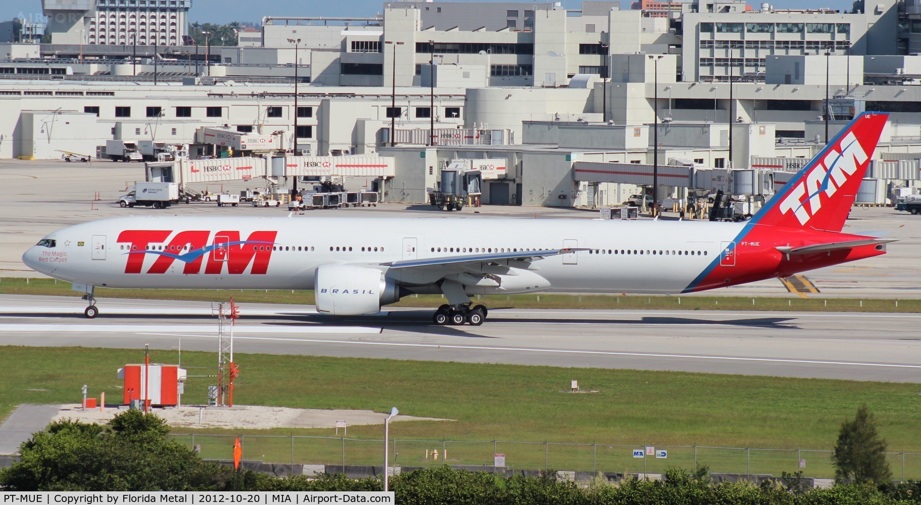 PT-MUE, 2012 Boeing 777-32W/ER C/N 38886, TAM 777-300