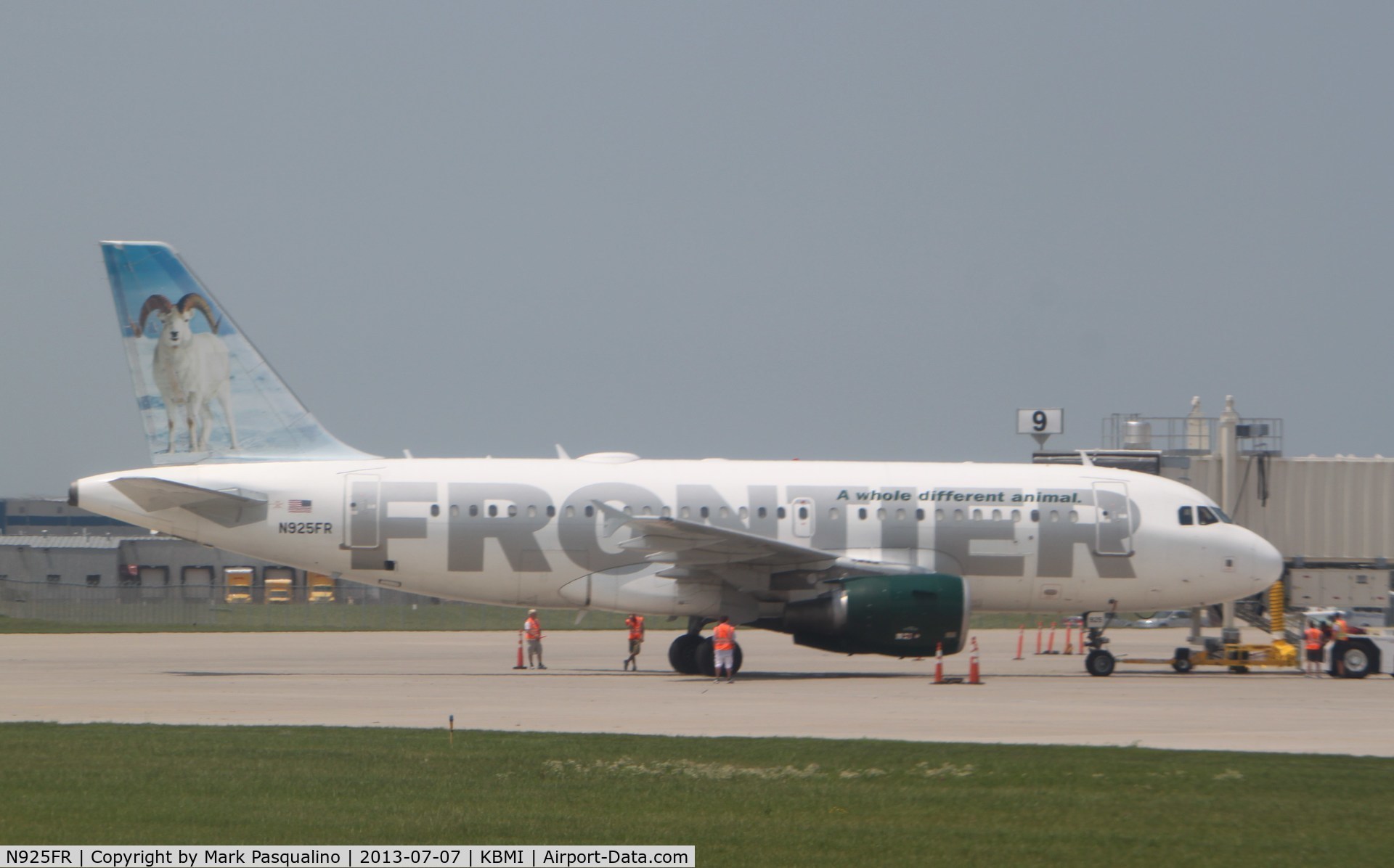 N925FR, 2004 Airbus A319-111 C/N 2103, Airbus A319