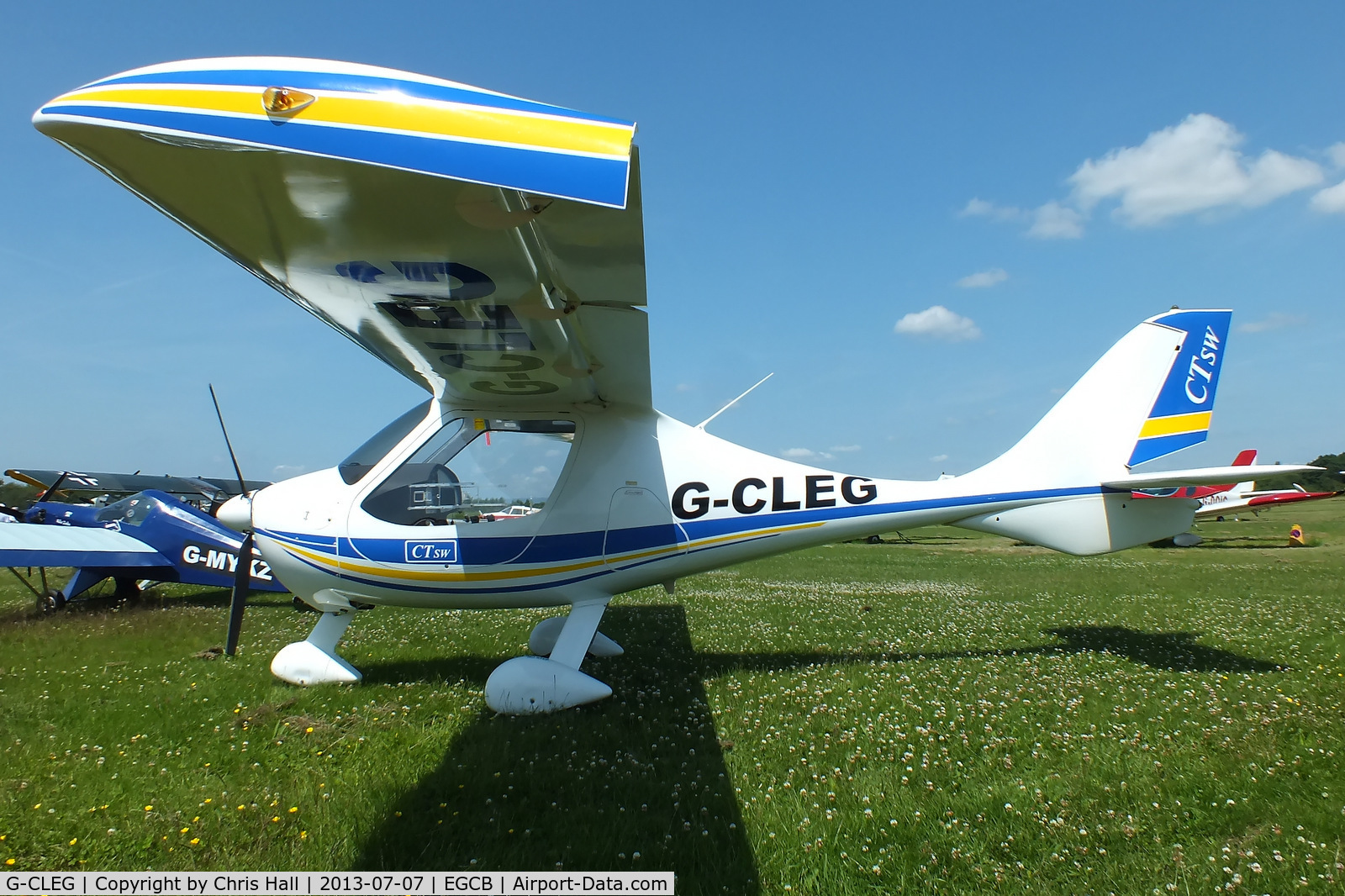 G-CLEG, 2007 Flight Design CTSW C/N 8269, at the Barton open day and fly in