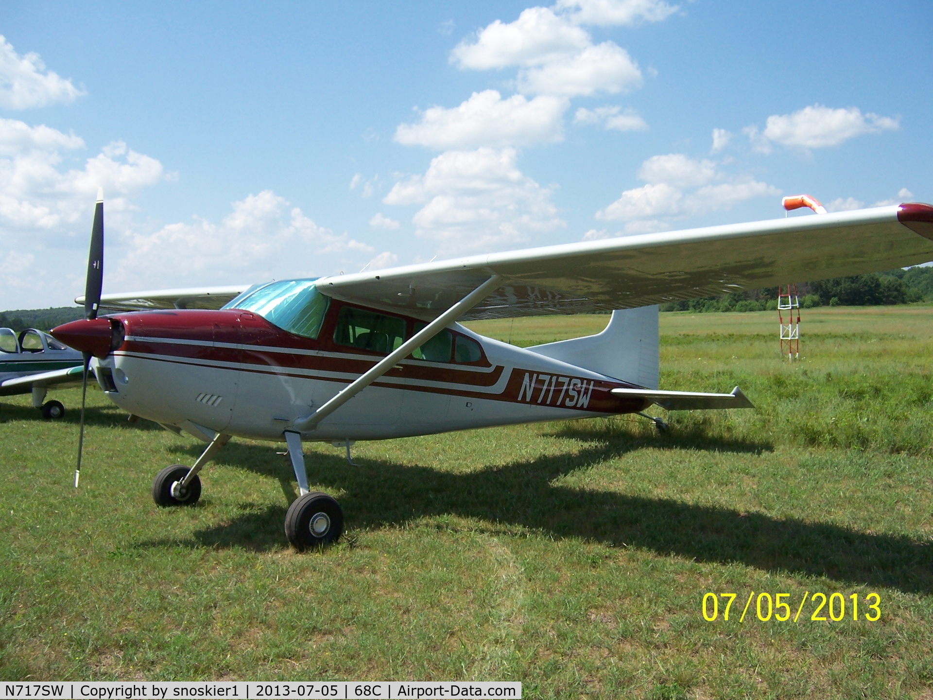 N717SW, 1977 Cessna 180K Skywagon C/N 18052861, Cessna 180 at 68C
