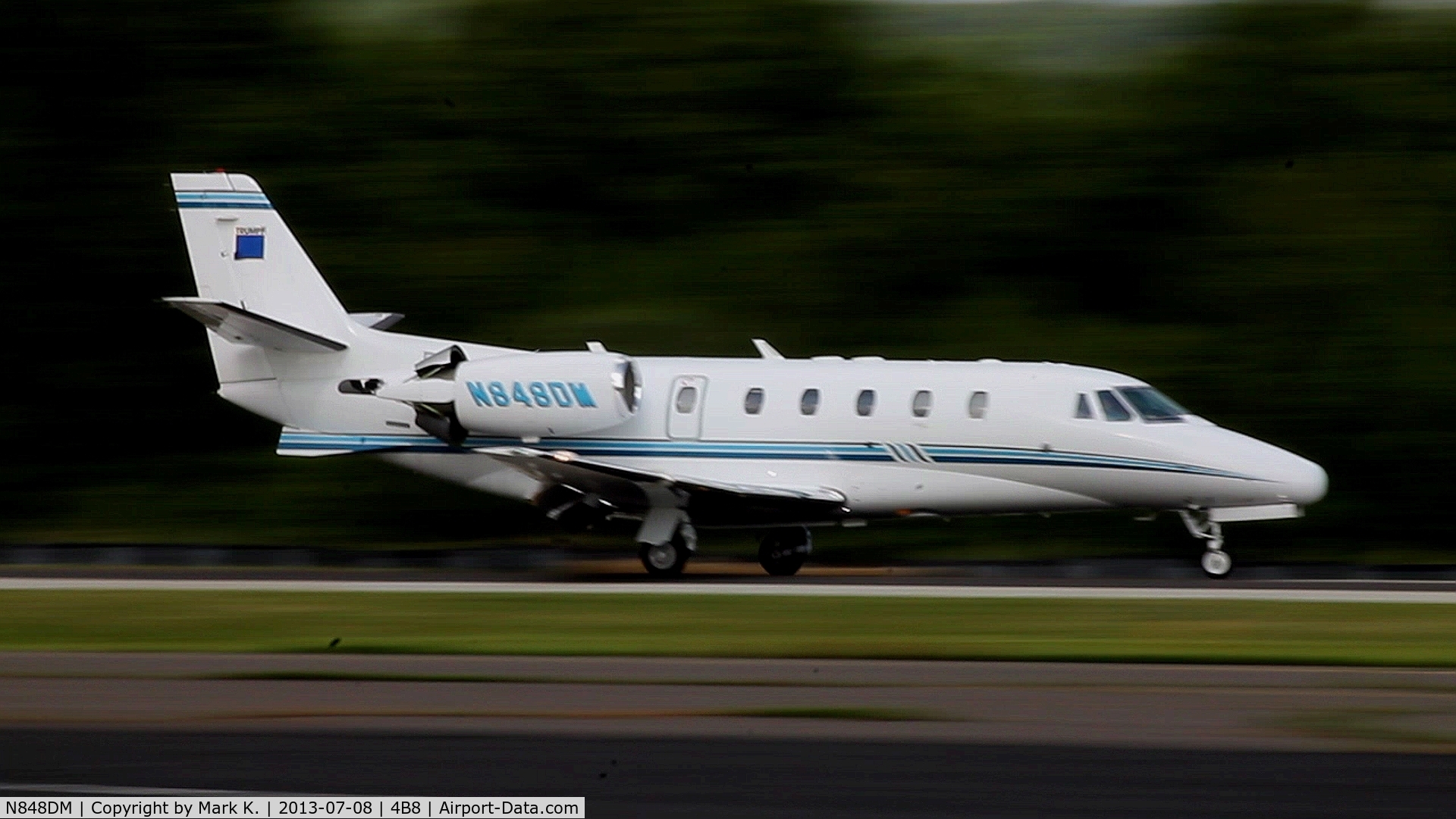 N848DM, 2003 Cessna 560XL Citation Excel C/N 560-5329, N848DM unlocking its thrust reversers after arriving on runway 20.