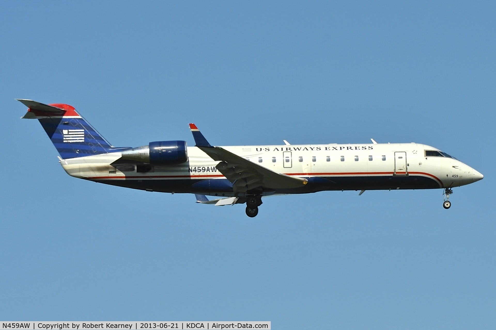 N459AW, 2003 Bombardier CRJ-200LR (CL-600-2B19) C/N 7863, On short finals for r/w 19
