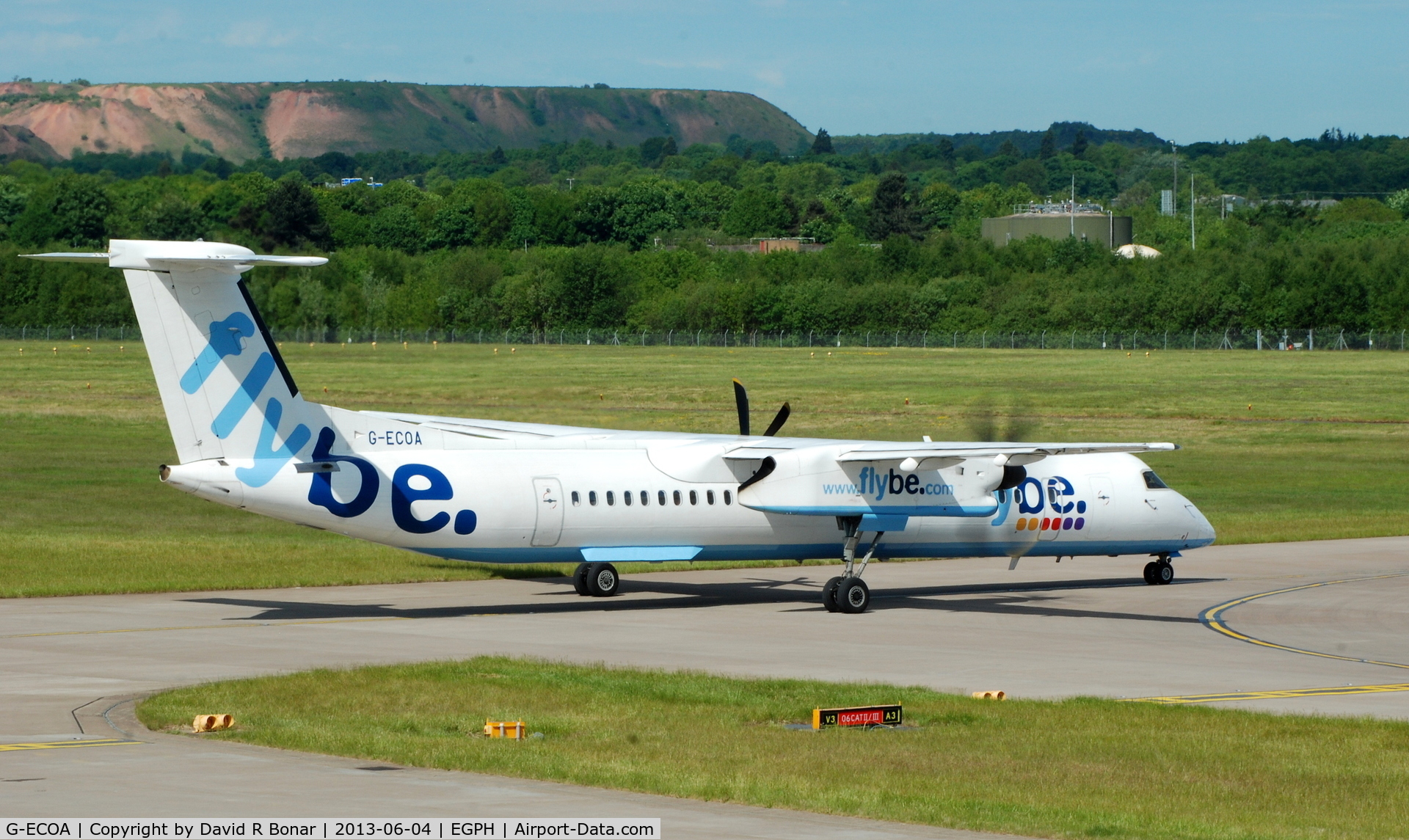 G-ECOA, 2007 De Havilland Canada DHC-8-402Q Dash 8 C/N 4180, Note the use of only one engine during taxi.
