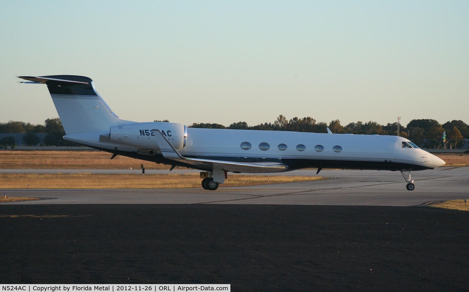 N524AC, 2002 Gulfstream Aerospace G-V C/N 686, Gulfstream G-V