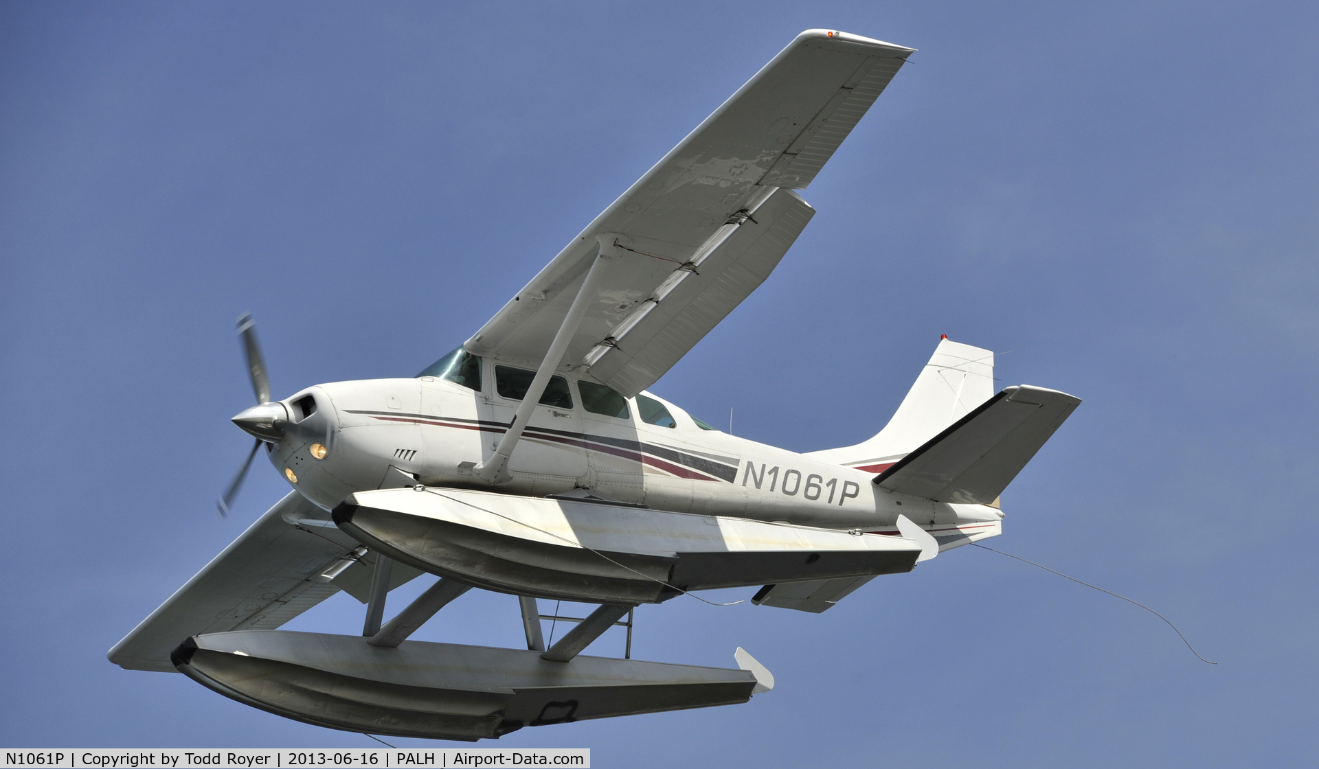 N1061P, 1983 Cessna U206G Stationair C/N U20606773, Landing at Lake Hood