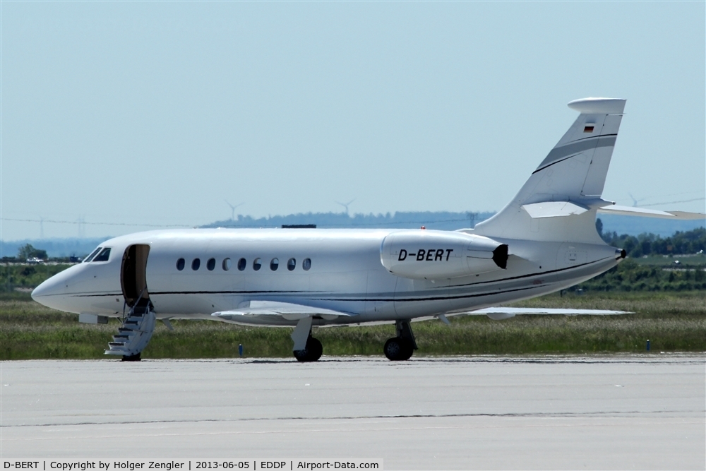 D-BERT, 2004 Dassault Falcon 2000EX C/N 30, I´am curious about aircraft´s buddy D-ERNI...
