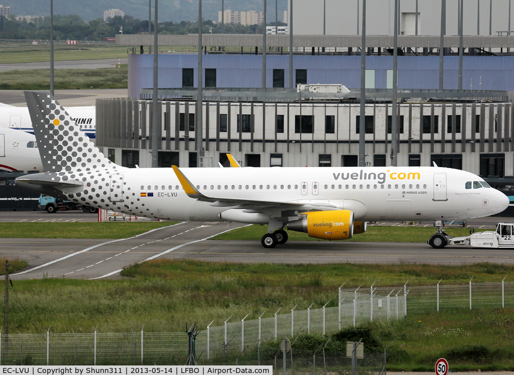EC-LVU, 2013 Airbus A320-214 C/N 5616, Ready for delivery...