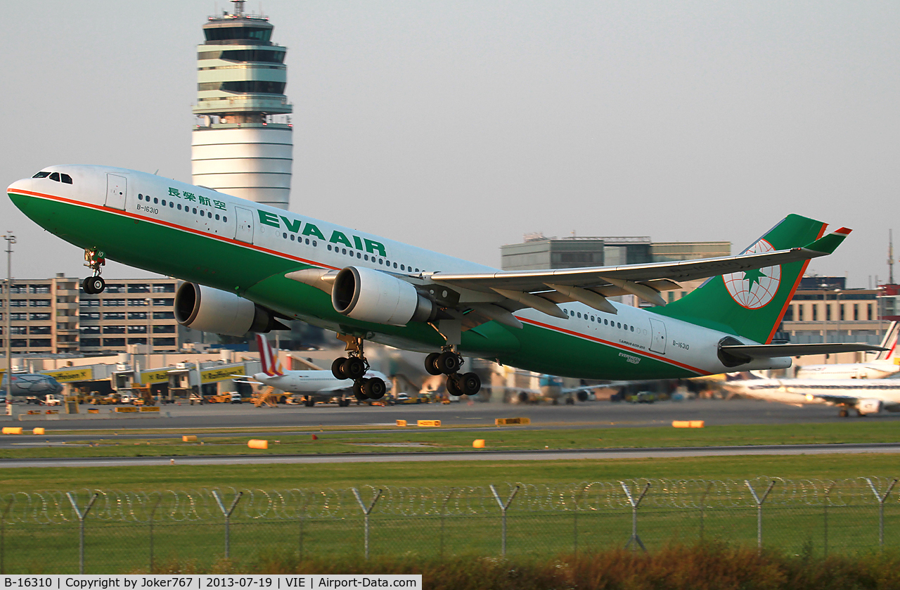 B-16310, 2005 Airbus A330-203 C/N 678, Eva Air