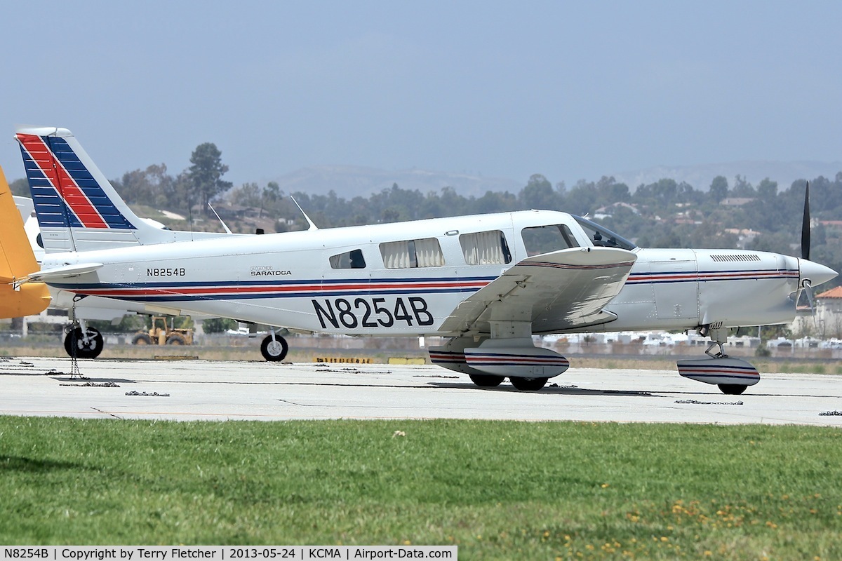 N8254B, Piper PA-32-301T Saratoga C/N 32-8024042, At Camarillo Airport , California