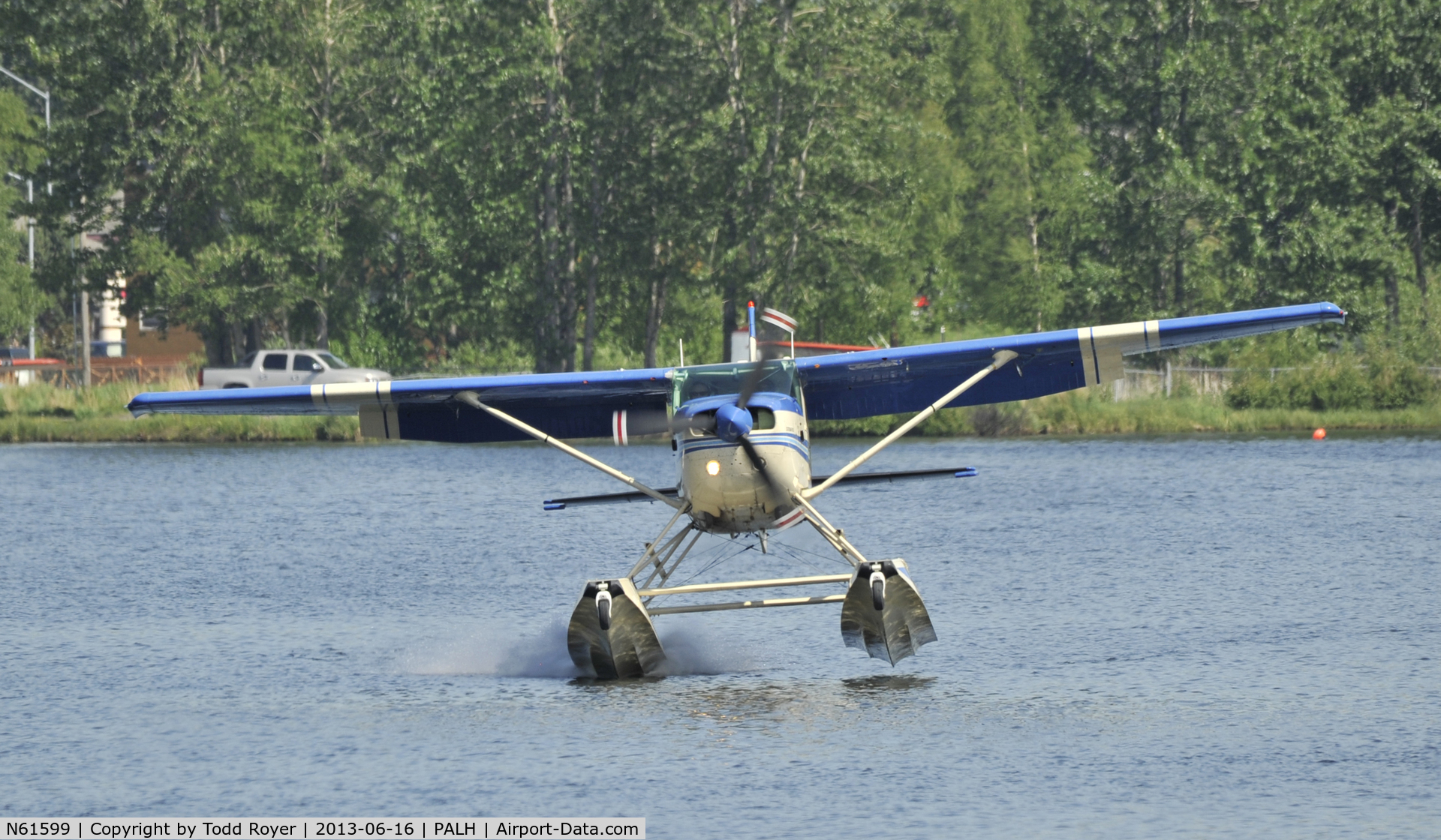 N61599, 1974 Cessna U206F Stationair C/N U20602350, Landing at Lake Hood