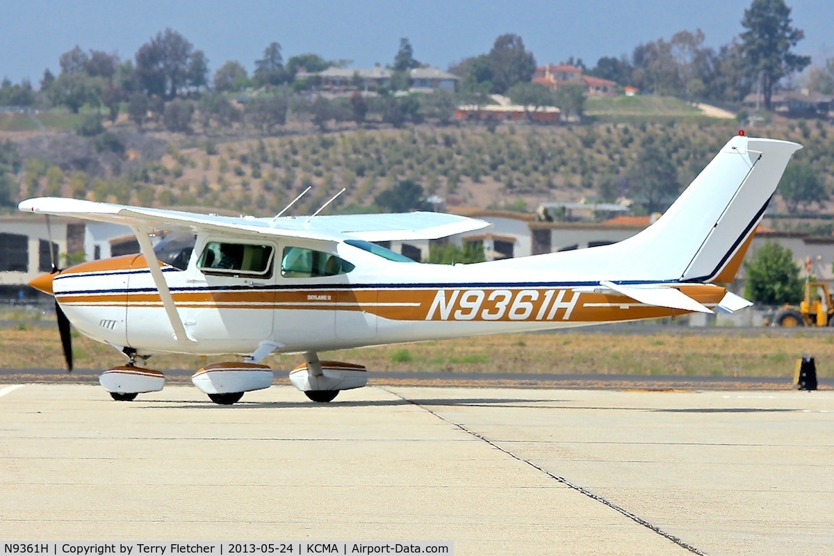 N9361H, 1981 Cessna 182R Skylane C/N 18267938, At Camarillo Airport , California