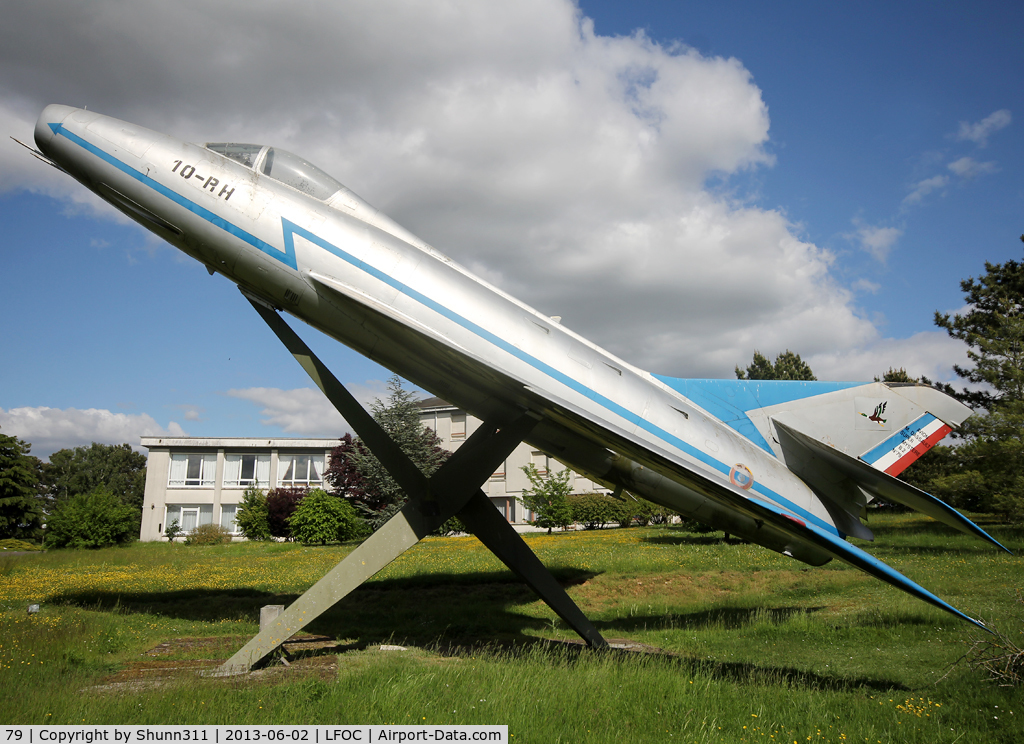 79, Dassault Super Mystere B.2 C/N 79, Preserved outside Chateaudun AFB since 1973 and near officers mess...