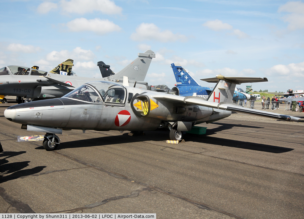 1128, Saab 105OE C/N 105428, Used as a static aircraft during LFOC Open Day 2013...