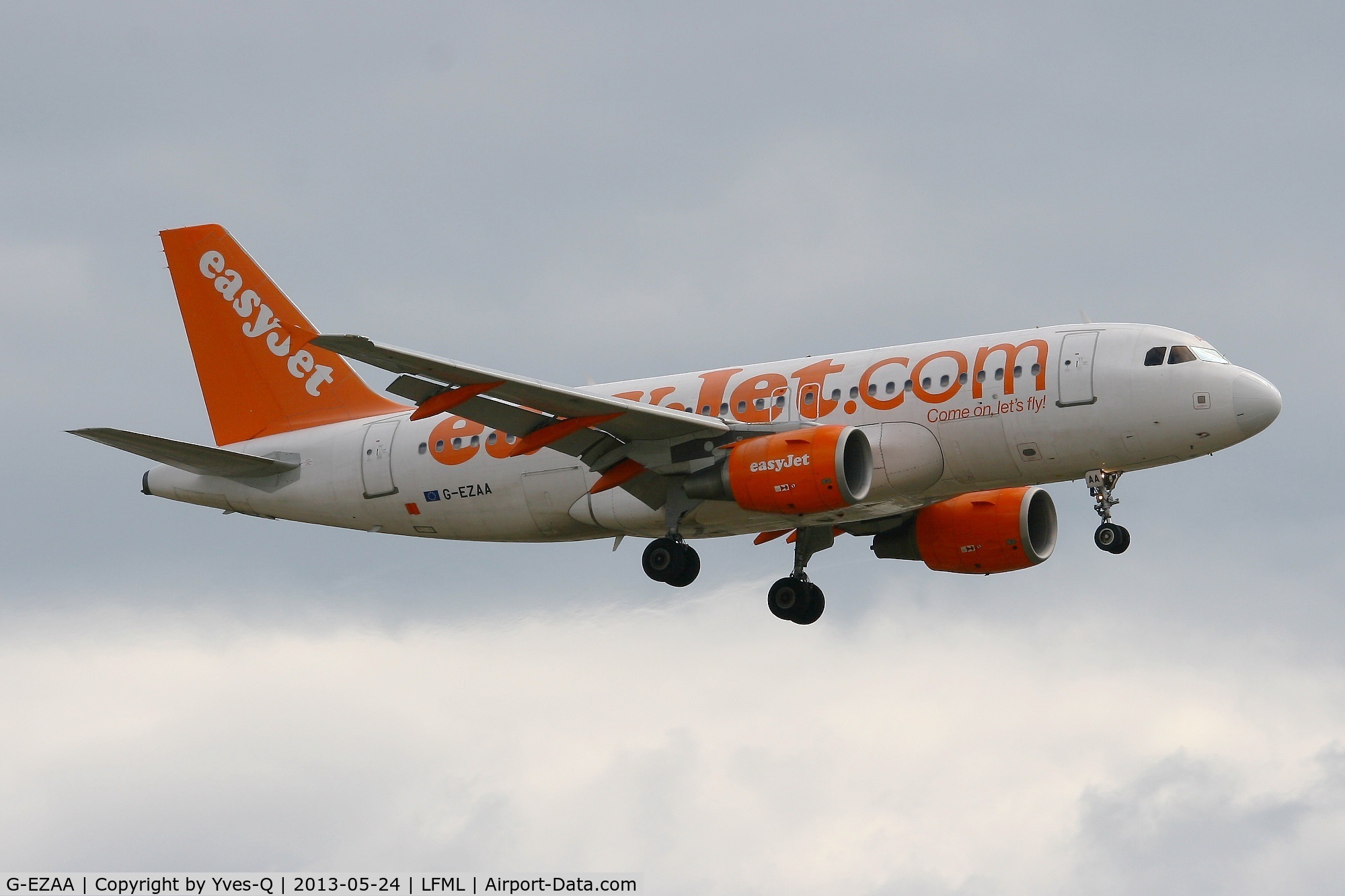 G-EZAA, 2006 Airbus A319-111 C/N 2677, Airbus A319-111, Short approach rwy 31L, Marseille-Provence Airport (LFML-MRS)