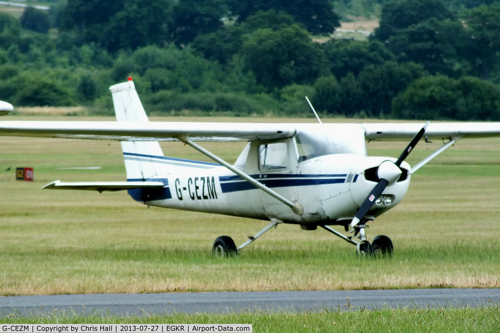 G-CEZM, 1981 Cessna 152 C/N 15285179, Cristal Air Limited