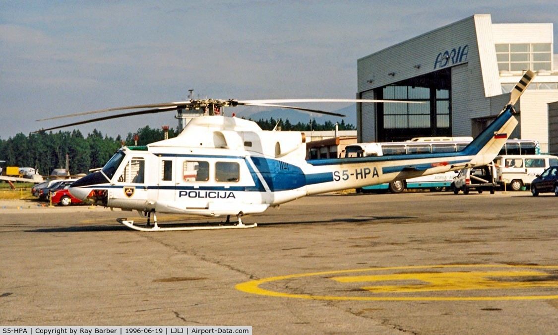 S5-HPA, Agusta AB-412 C/N 25546, Agusta-Bell AB.412 [25546] Lubljana~S5 19/06/1996